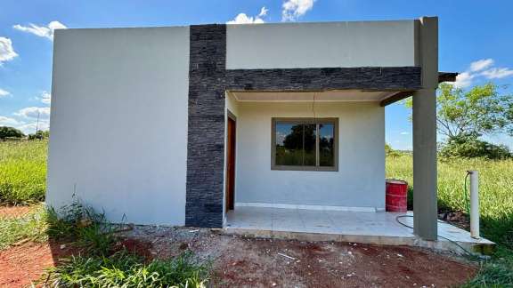Vendo hermosa casa a estrenar en Calle 7 !!